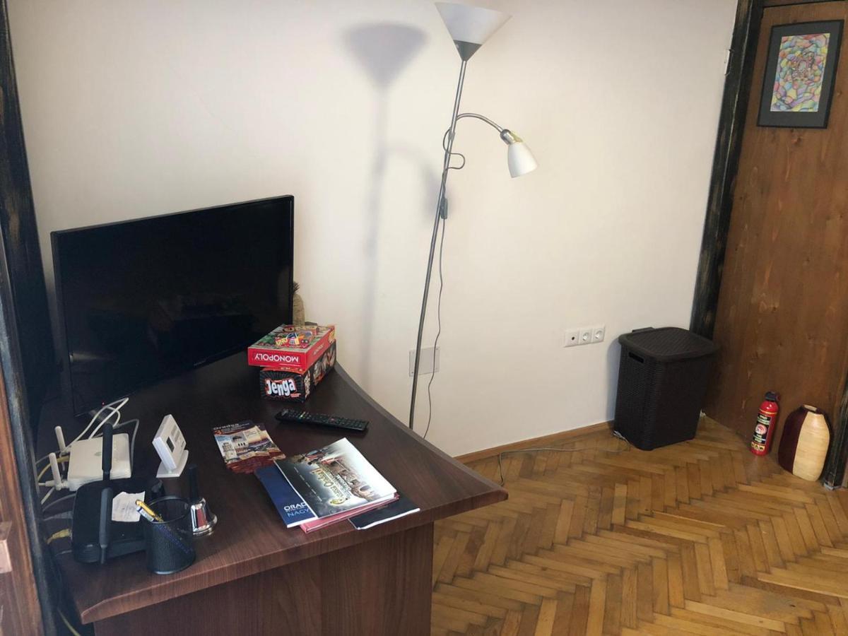 Dalina'S Art Corner Apartment Орадеа Екстериор снимка